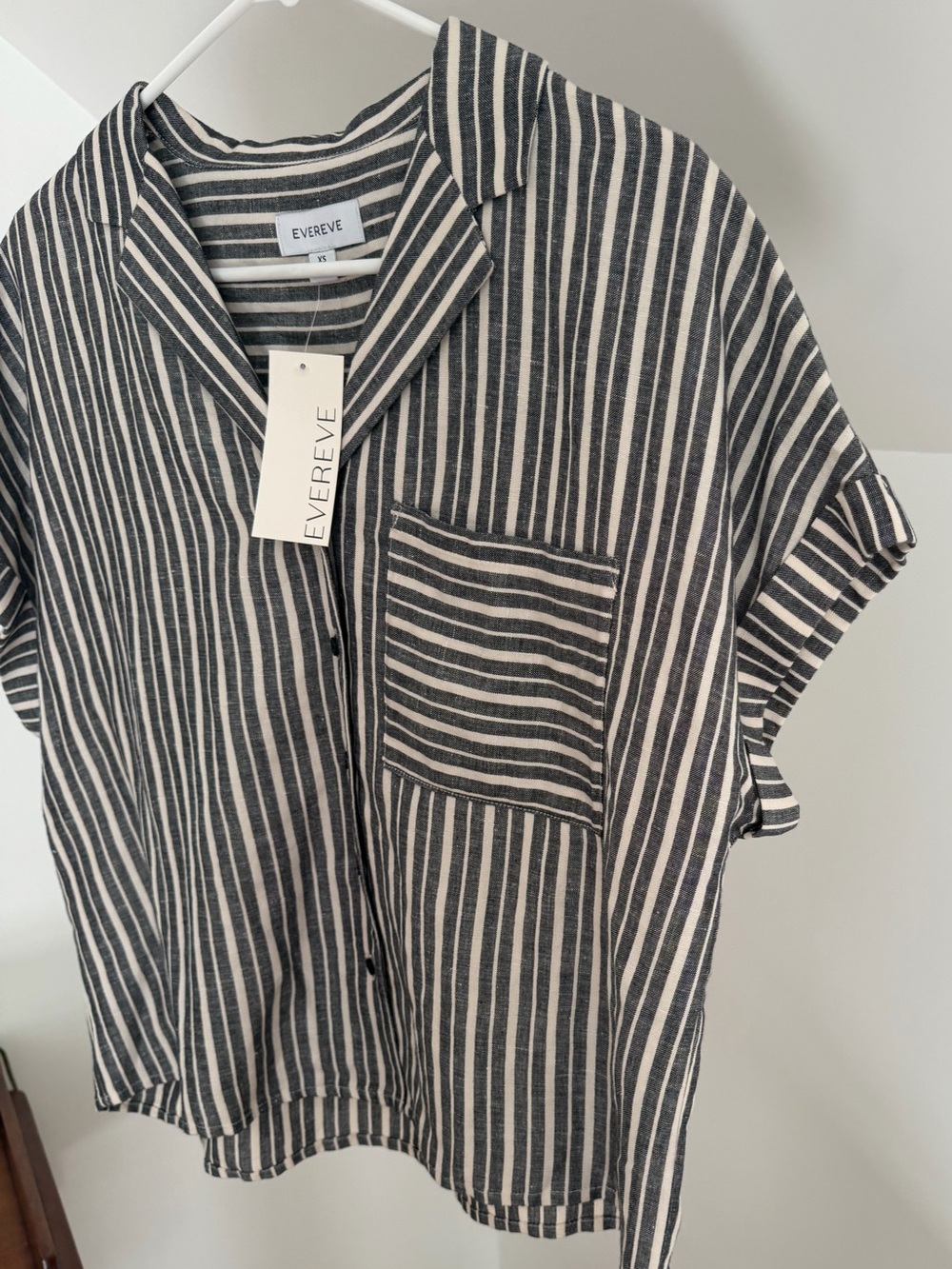NWT EVEREVE Striped Button Front Pocket Top - Black & White size small - Picture 4 of 5